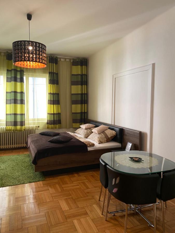 Come & Stay Apartments And Rooms City Center Будапеща Екстериор снимка