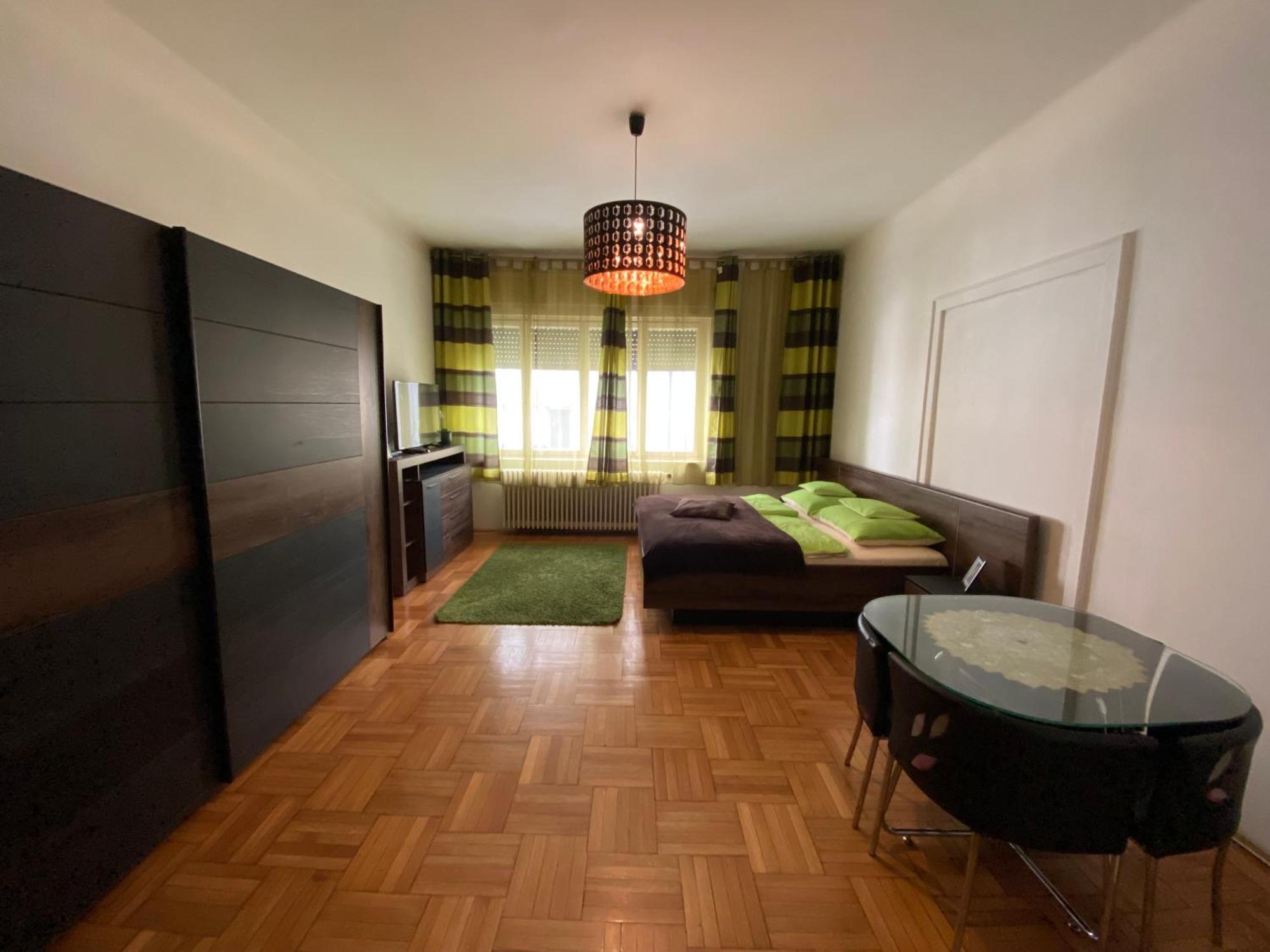 Come & Stay Apartments And Rooms City Center Будапеща Екстериор снимка