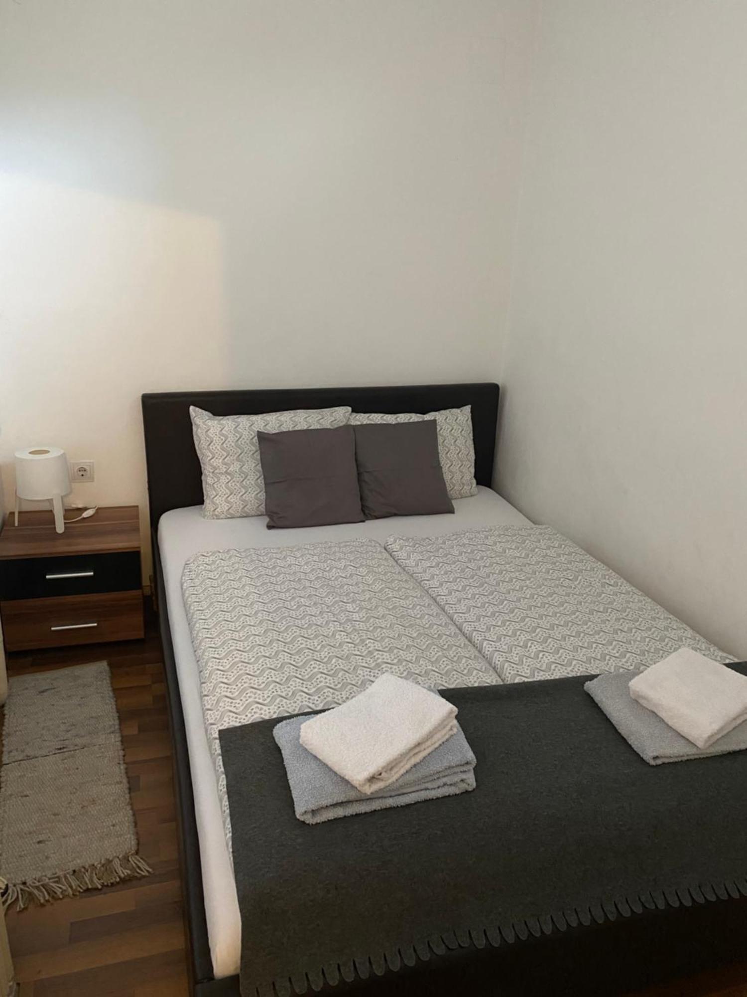 Come & Stay Apartments And Rooms City Center Будапеща Екстериор снимка