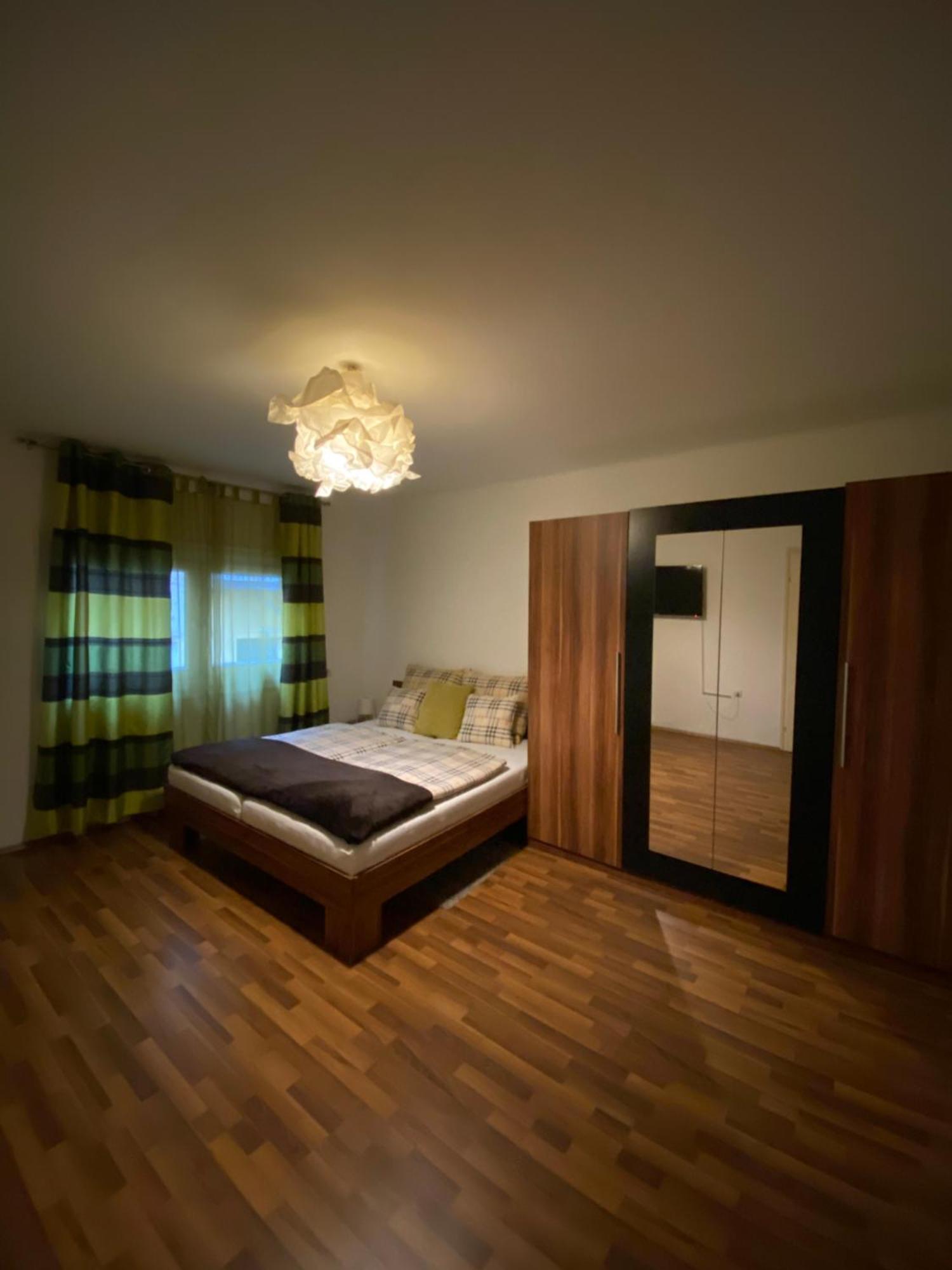 Come & Stay Apartments And Rooms City Center Будапеща Екстериор снимка
